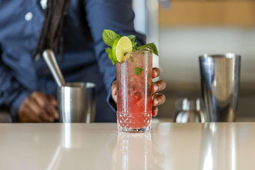 Comfort Inn & Suites Newark Liberty International Airport Restaurant foto